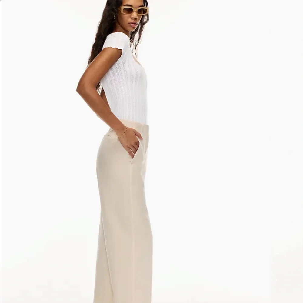 Aritzia Wilfred white Parcel Sweater Short-sleeve pointelle top medium scallop - Picture 4 of 7